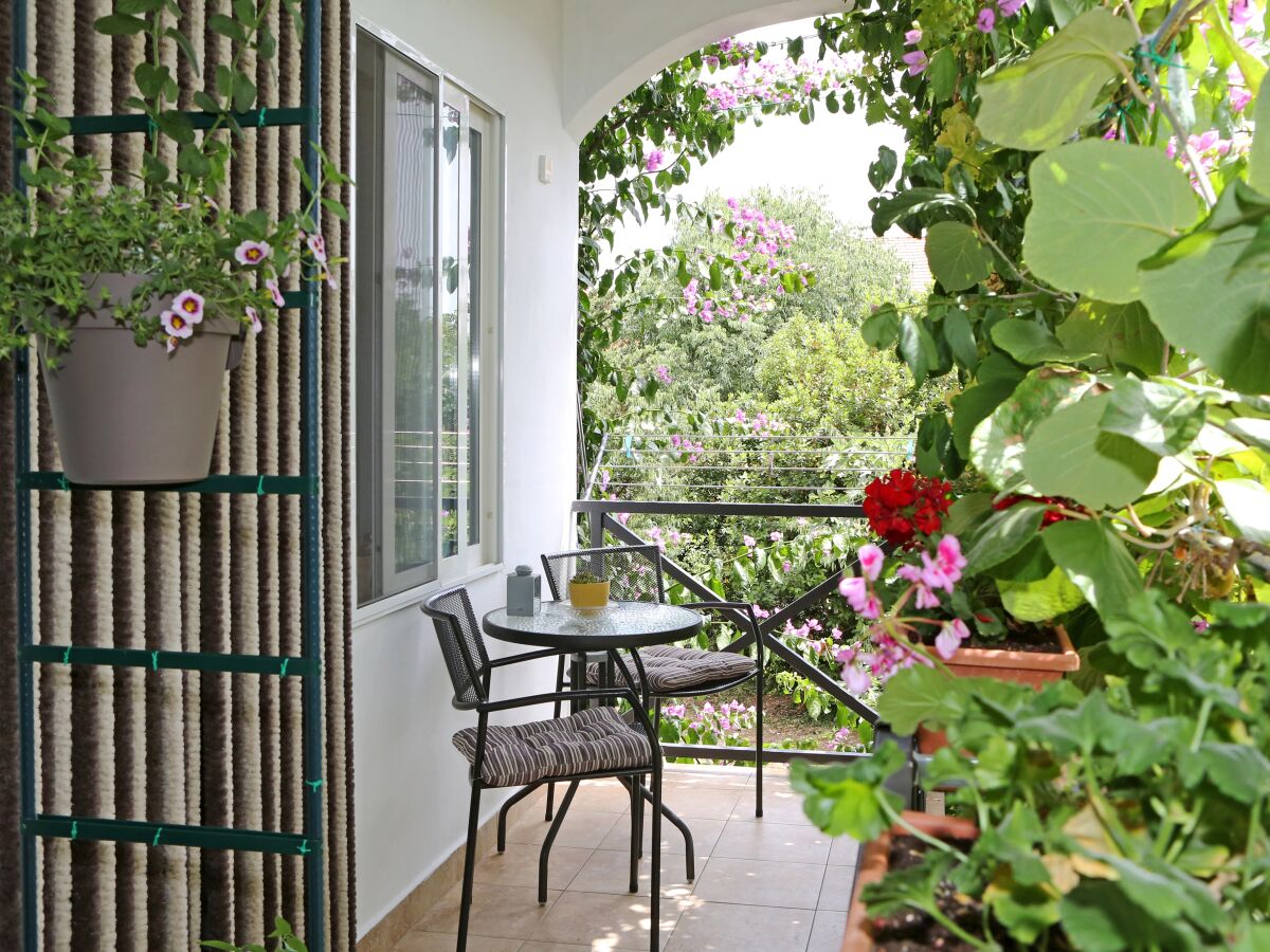 Apartment One bedroom apartment with balcony Bibinje, Zadar A-18843-a