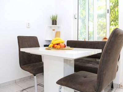 Apartment One bedroom apartment with balcony Bibinje, Zadar A-18843-a - Outdoor photo 8