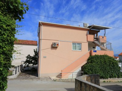 Apartment Two bedroom apartment with terrace and sea view Slatine, Čiovo A-17234-a - Outdoor photo 6