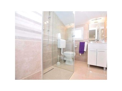 Apartment Two bedroom apartment with terrace and sea view Slatine, Čiovo A-17234-a - Outdoor photo 19