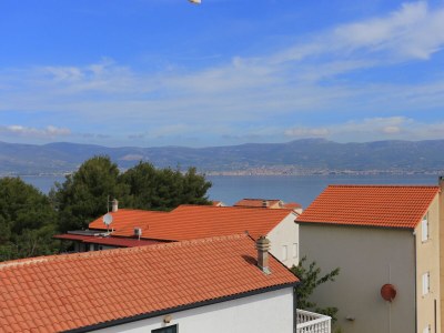 Apartment Two bedroom apartment with terrace and sea view Slatine, Čiovo A-17234-a - Outdoor photo 25