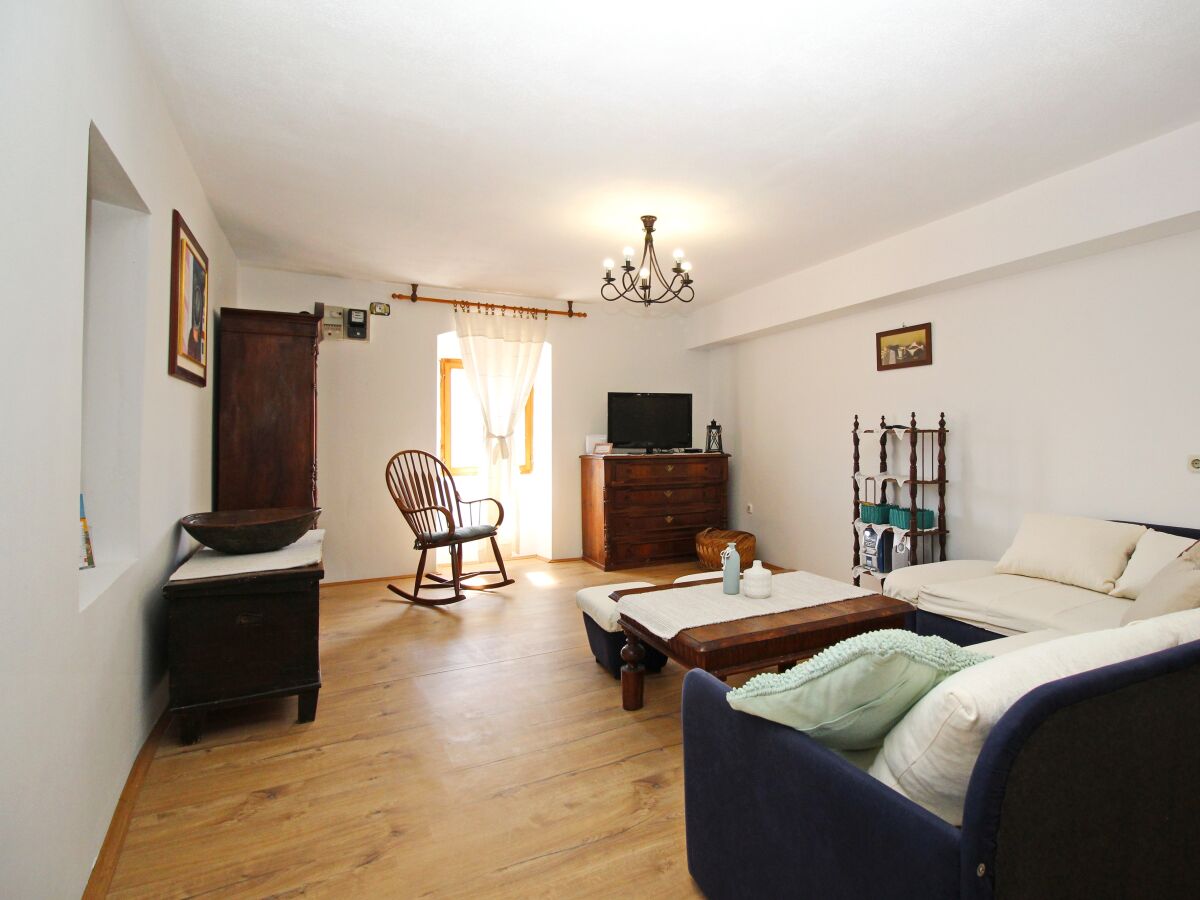 Apartment Two bedroom apartment near beach Baška, Krk A-18862-a - Outdoor photo 4