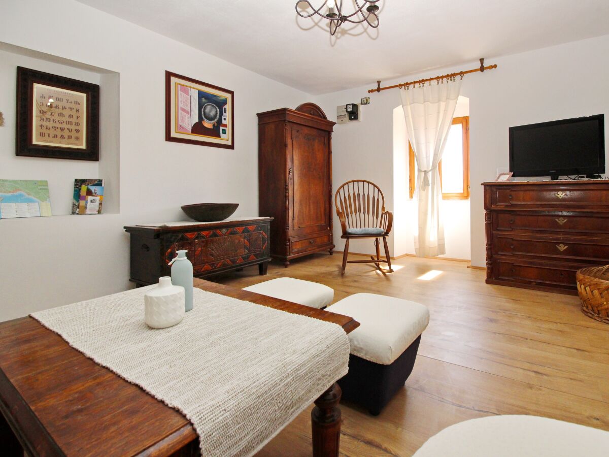 Apartment Two bedroom apartment near beach Baška, Krk A-18862-a - Outdoor photo 5