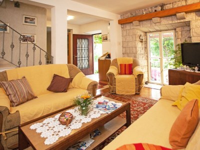 Apartment Three bedroom apartment near beach Sustjepan, Dubrovnik A-17308-a - Outdoor photo 15