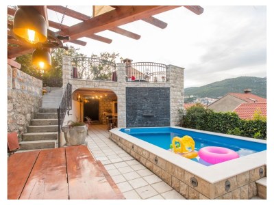 Apartment Three bedroom apartment near beach Sustjepan, Dubrovnik A-17308-a - Outdoor photo 36