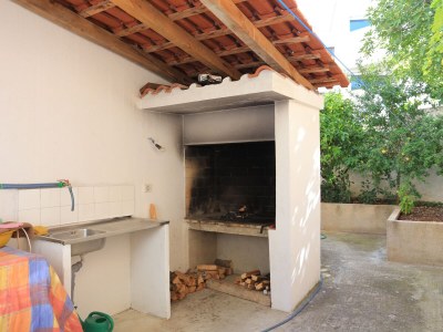 Apartment Three bedroom apartment with balcony and sea view Arbanija, Čiovo A-17332-a - Outdoor photo 7