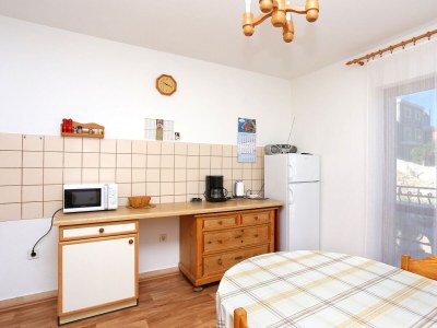 Apartment Three bedroom apartment with balcony and sea view Arbanija, Čiovo A-17332-a - Outdoor photo 16