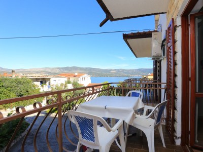 Apartment Three bedroom apartment with balcony and sea view Arbanija, Čiovo A-17332-a - Outdoor photo 28