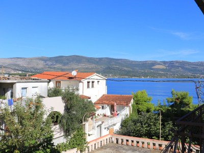 Apartment Three bedroom apartment with balcony and sea view Arbanija, Čiovo A-17332-a - Outdoor photo 30