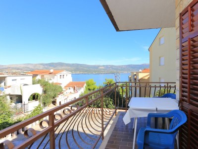 Apartment Three bedroom apartment with balcony and sea view Arbanija, Čiovo A-17332-a - Outdoor photo 31