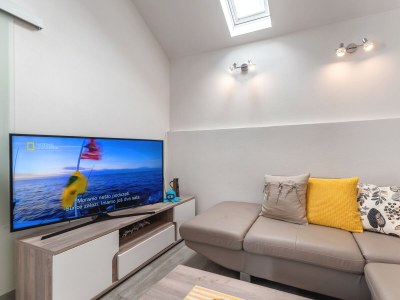 Holiday house Three bedroom house with balcony and sea view Škrip, Brač K-17345 - Outdoor photo 28