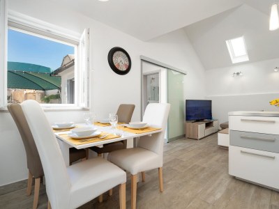 Holiday house Three bedroom house with balcony and sea view Škrip, Brač K-17345 - Outdoor photo 32