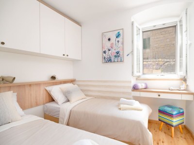 Holiday house Three bedroom house with balcony and sea view Škrip, Brač K-17345 - Outdoor photo 41