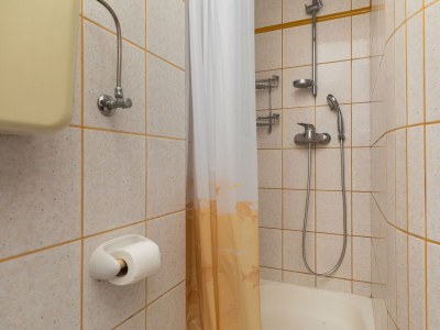 Apartment Two bedroom apartment with terrace and sea view Duće, Omiš A-18897-a - Outdoor photo 22