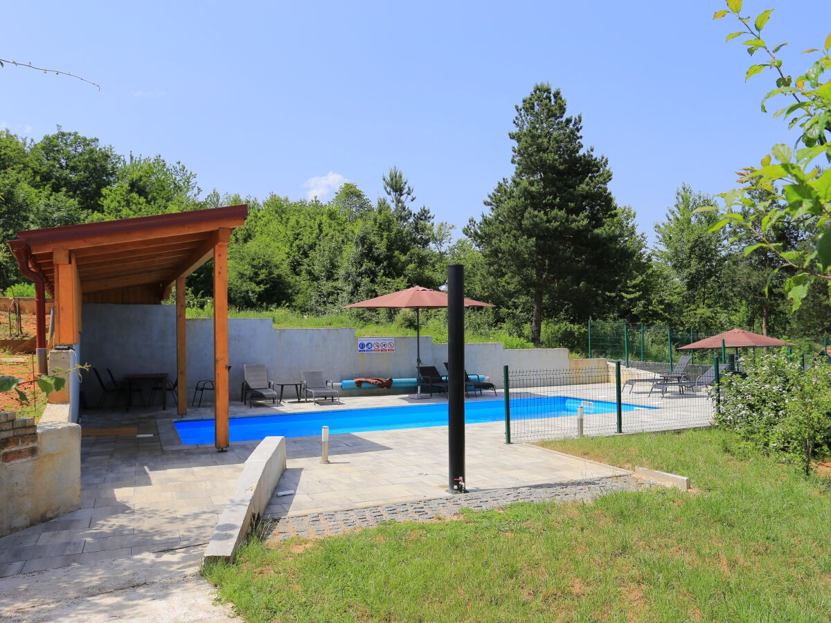 Apartment Family-friendly apartments with swimming pool Grabovac, Plitvice - 17532 - Family-friendly apartments with swimming pool Grabovac, Plitvice - 17532 - Outdoor photo 2