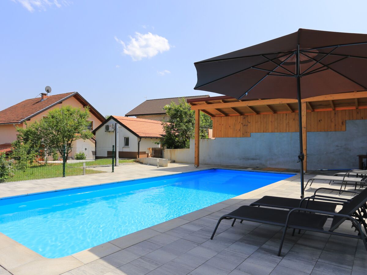 Apartment Family-friendly apartments with swimming pool Grabovac, Plitvice - 17532 - Family-friendly apartments with swimming pool Grabovac, Plitvice - 17532 - Outdoor photo 4