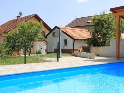 Apartment Family-friendly apartments with swimming pool Grabovac, Plitvice - 17532 - Family-friendly apartments with swimming pool Grabovac, Plitvice - 17532 in Rakovica - Apartment