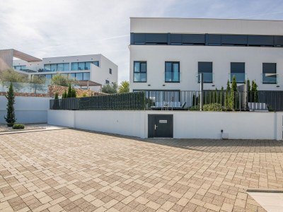 Apartment Three bedroom apartment with terrace and sea view Vantačići, Krk A-19252-a - Outdoor photo 3