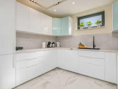 Apartment Three bedroom apartment with terrace and sea view Vantačići, Krk A-19252-a - Outdoor photo 11