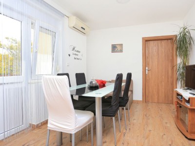 Apartment Two bedroom apartment with terrace Trogir A-18116-a - Outdoor photo 14