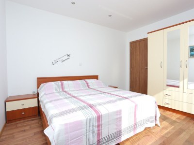 Apartment Two bedroom apartment with terrace Trogir A-18116-a - Outdoor photo 18