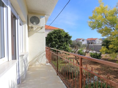 Apartment Two bedroom apartment with terrace Trogir A-18116-a - Outdoor photo 32