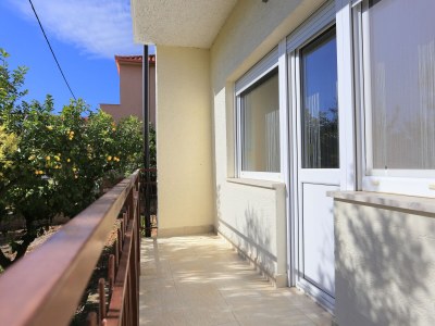 Apartment Two bedroom apartment with terrace Trogir A-18116-a - Outdoor photo 33