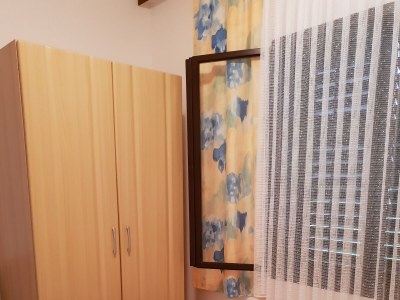 Apartment Two bedroom apartment with terrace Sutivan, Brač A-17825-a - Outdoor photo 7