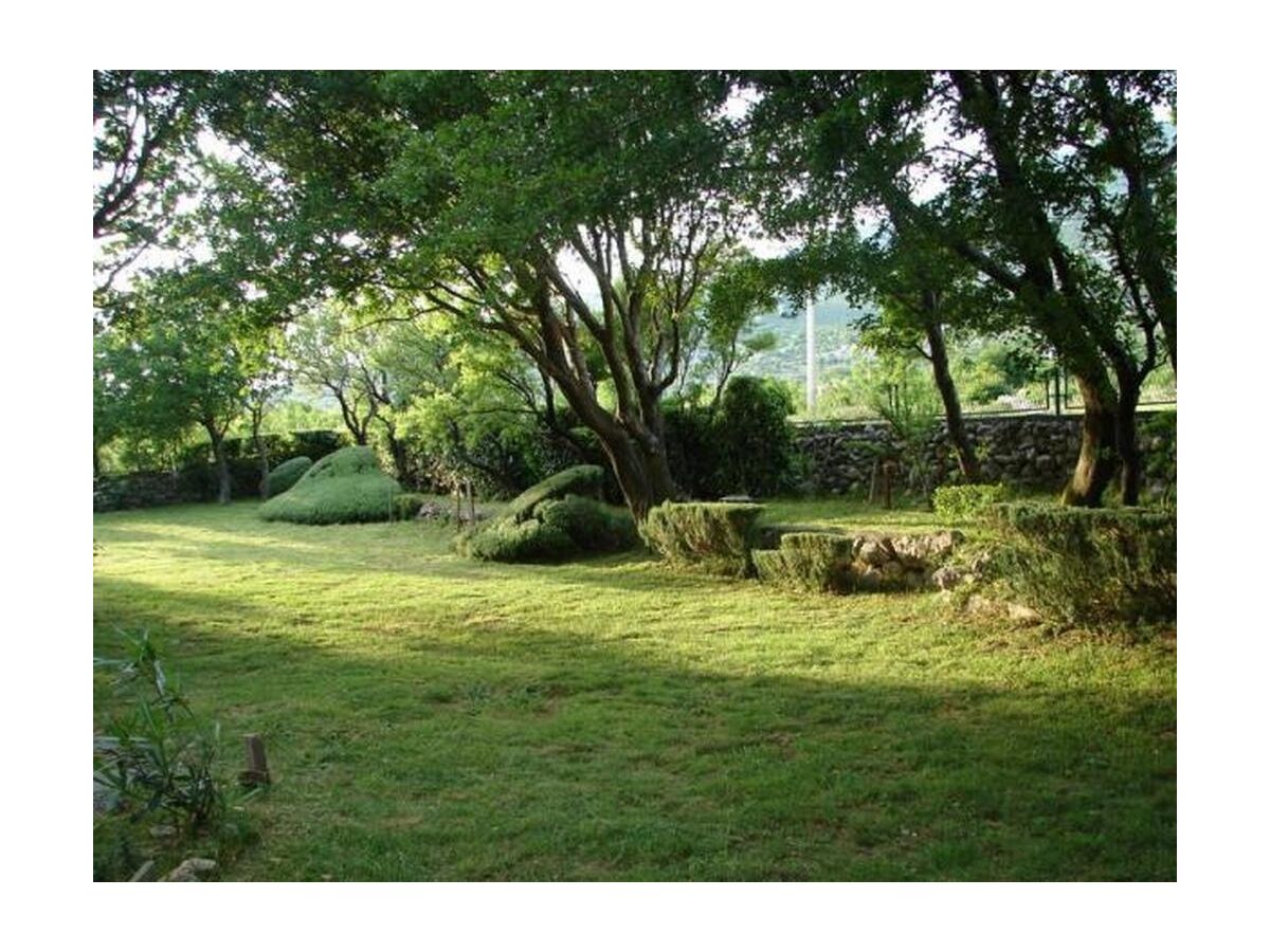 Holiday house Four-bedroom house with terrace Cesarica, Karlobag K-18210