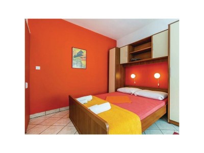 Holiday house Four-bedroom house with terrace Cesarica, Karlobag K-18210 - Outdoor photo 12