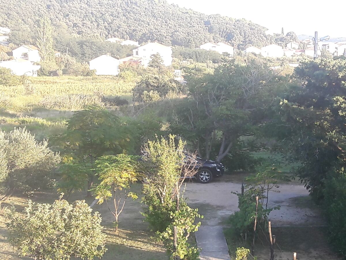 Apartment Two bedroom apartment with balcony and sea view Kampor, Rab A-17886-a - Outdoor photo 4