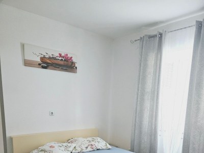 Apartment Two bedroom apartment with balcony and sea view Kampor, Rab A-17886-a - Outdoor photo 12