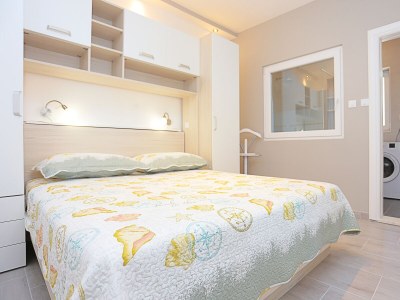 Apartment One bedroom apartment with balcony and sea view Makarska A-18213-a - Outdoor photo 23