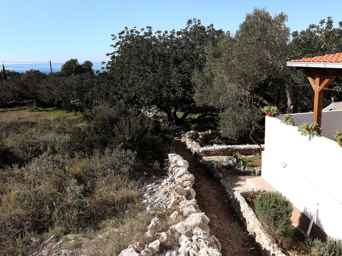 Apartment Two bedroom apartment with terrace Drvenik Mali, Drvenik A-17910-a - Outdoor photo 5