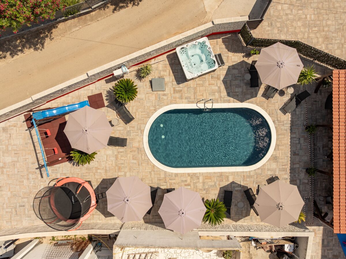 Villa Comfortable and spacious house with terrace and sea view Turanj, Biograd K-18274 - Outdoor photo 3