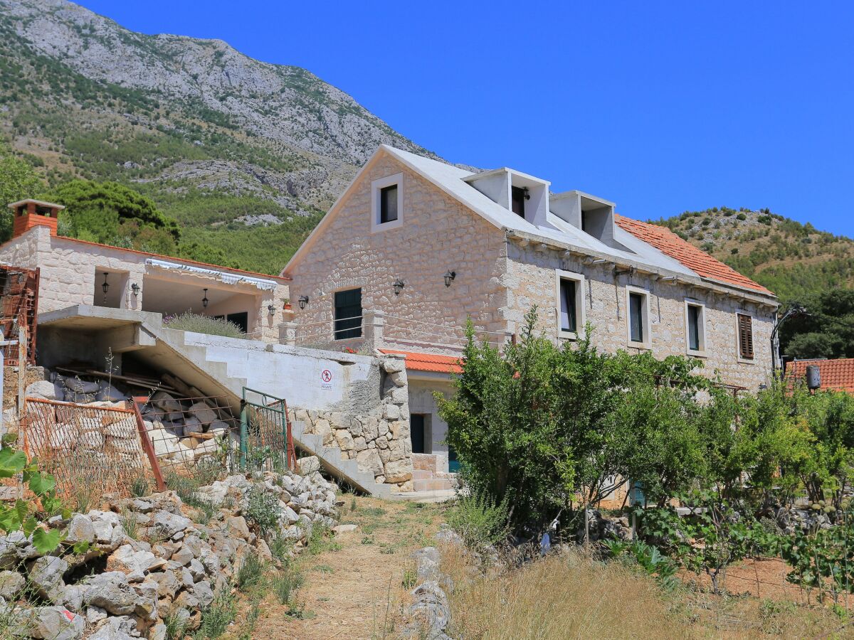 Holiday house One bedroom house with terrace and sea view Živogišće - Strnj - Živogošće - Strnj, Makarska K-18025 - Outdoor photo 4
