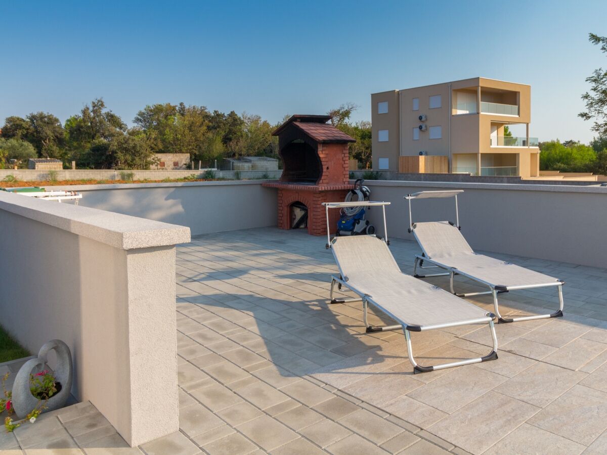 Villa Three bedroom house with terrace Privlaka, Zadar K-18508 - Outdoor photo 5