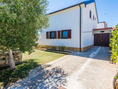 Apartment Two bedroom apartment with terrace Vir A-18527-a - Outdoor photo 2