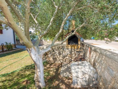 Apartment Two bedroom apartment with terrace Vir A-18527-a - Outdoor photo 3