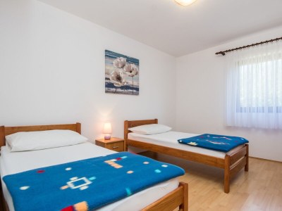 Apartment Two bedroom apartment with terrace Vir A-18527-a - Outdoor photo 16