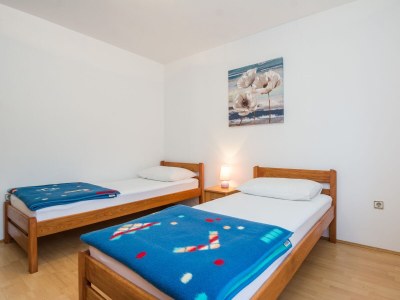 Apartment Two bedroom apartment with terrace Vir A-18527-a - Outdoor photo 17