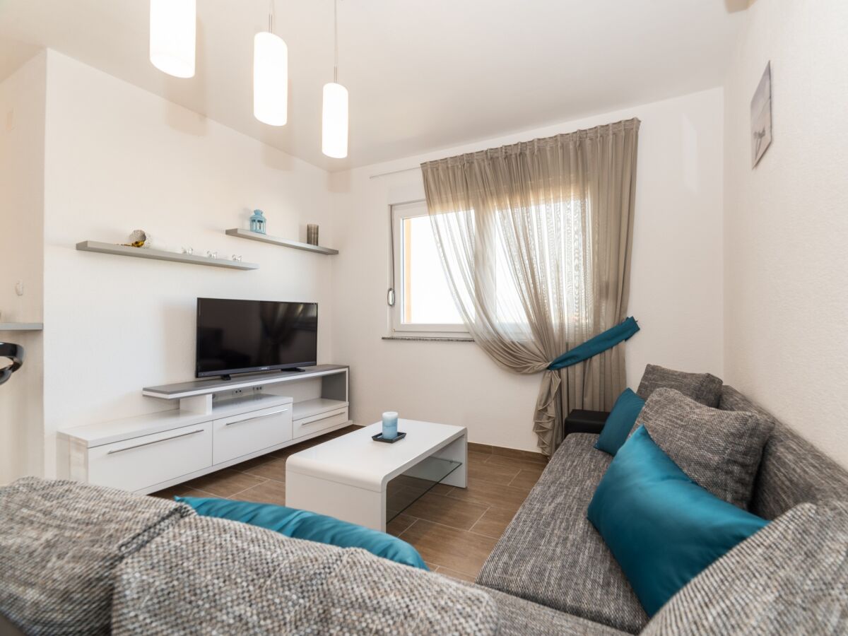 Apartment Two bedroom apartment with balcony and sea view Vir A-18546-c - Outdoor photo 4