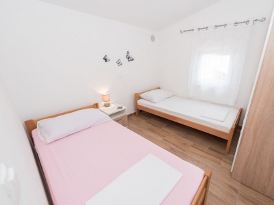 Apartment Two bedroom apartment with terrace Vir A-18560-a - Outdoor photo 13