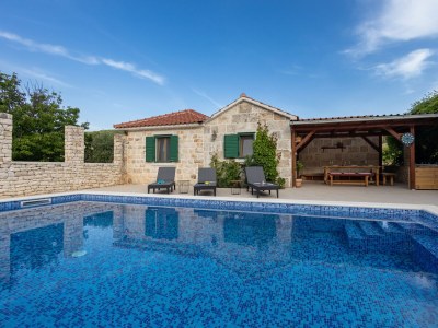 Holiday house Three bedroom house with terrace Postira, Brač K-19563 - Outdoor photo 6