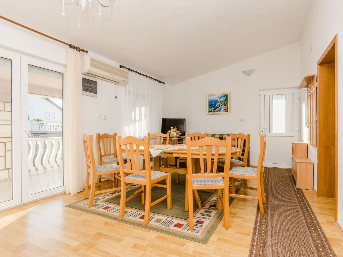 Apartment Three bedroom apartment with balcony Vir A-18569-a - Outdoor photo 2