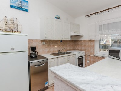 Apartment Three bedroom apartment with balcony Vir A-18569-a - Outdoor photo 5