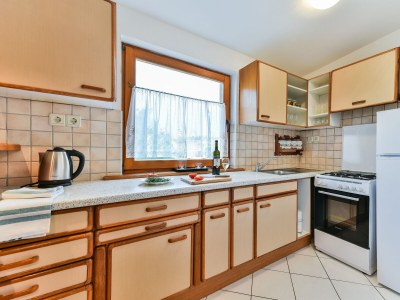 Apartment Three bedroom apartment with balcony and sea view Vir A-18570-a - Outdoor photo 9