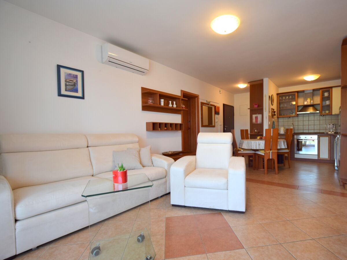 Apartment One bedroom apartment with terrace Malinska, Krk A-20446-a - Outdoor photo 2