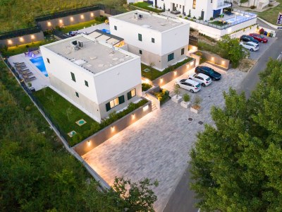 Villa Four-bedroom house with terrace Baška, Krk K-19671 - Outdoor photo 3