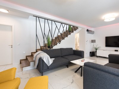 Villa Four-bedroom house with terrace Baška, Krk K-19671 - Outdoor photo 12